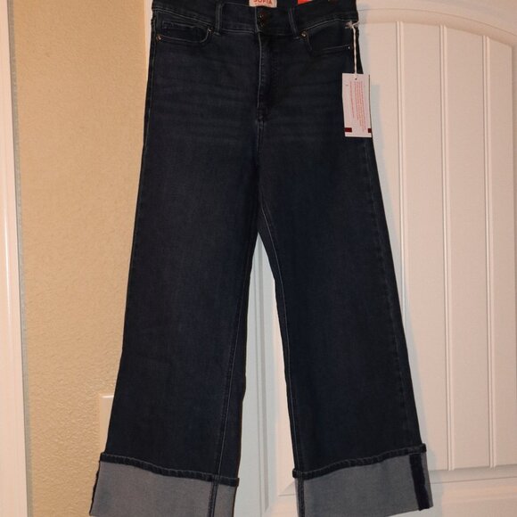 sofia by sofia vergara Denim - Sofia Vergara Cuffed Jeans - Sz 4 Dk Blue